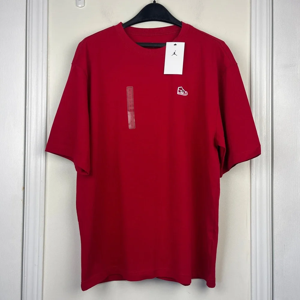 Jordan men red